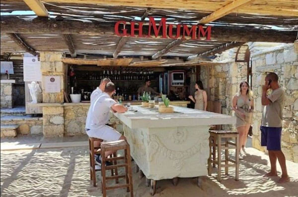 Древнеримский саркофаг, найденный в ресторане Варны